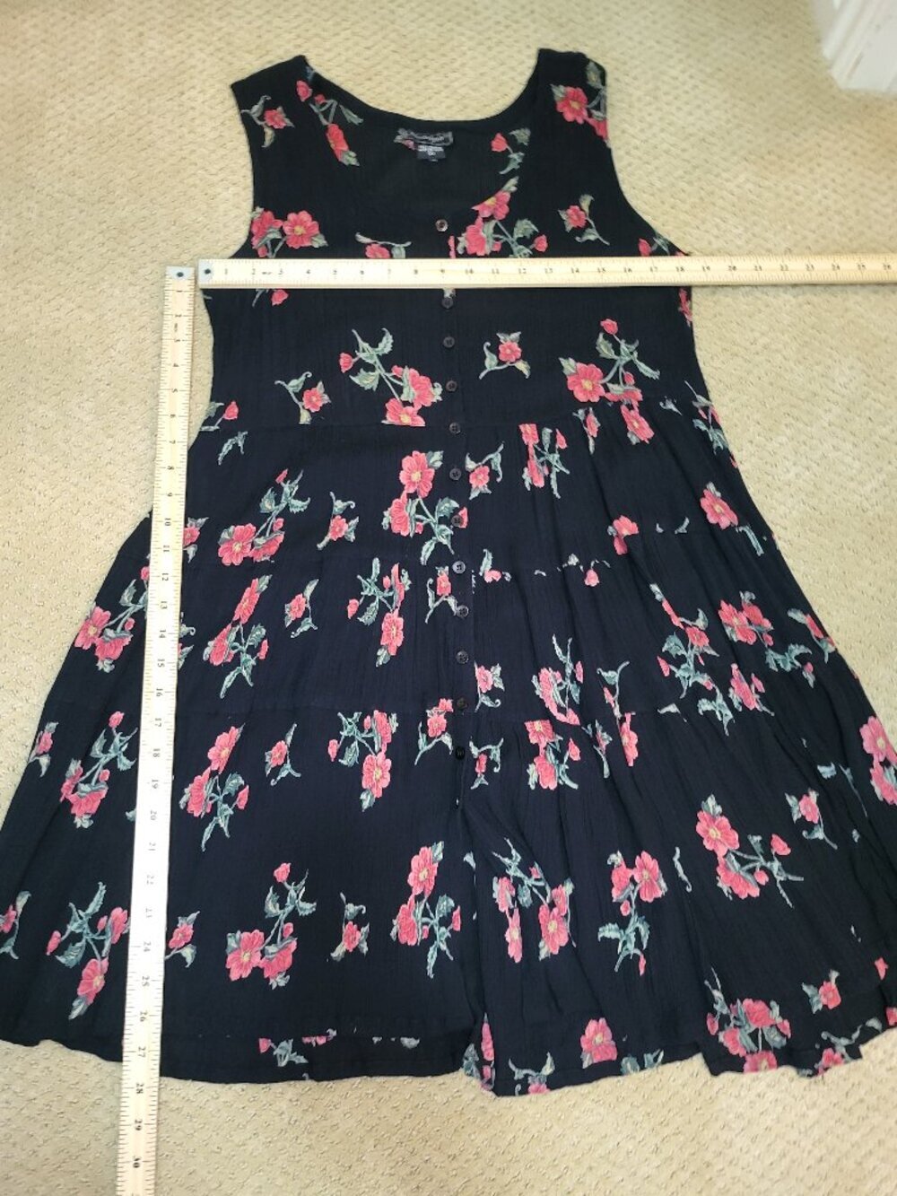 Nostalgia Floral Rayon Sleeveless Button Front Dress Black Red Roses Medium Boho - Picture 4 of 5
